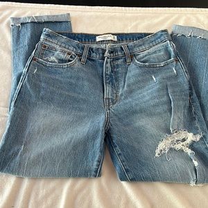 Abercrombie & Fitch boyfriend jeans